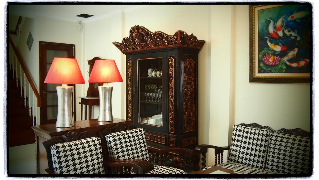 Ciwulan 36 Guest House Bandung Exterior foto