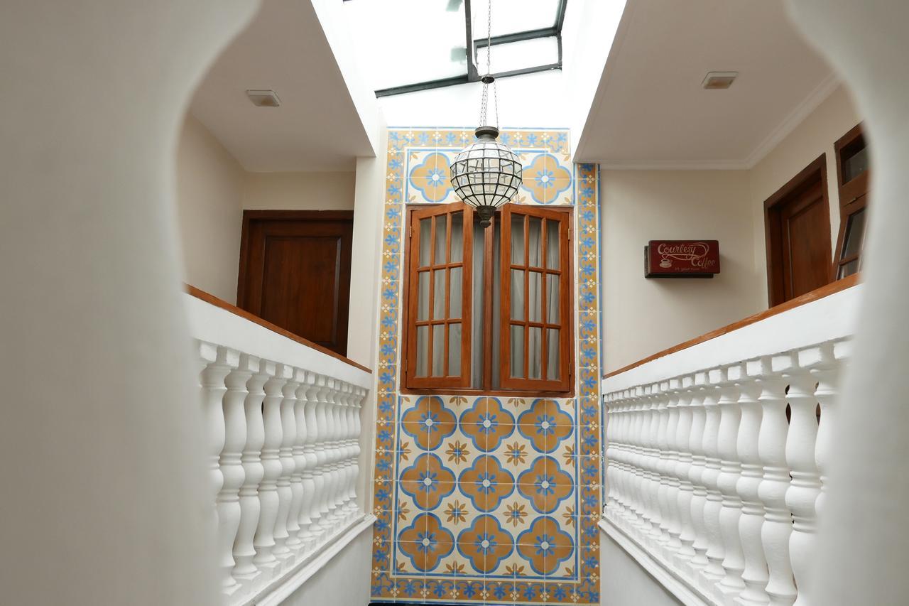 Ciwulan 36 Guest House Bandung Exterior foto