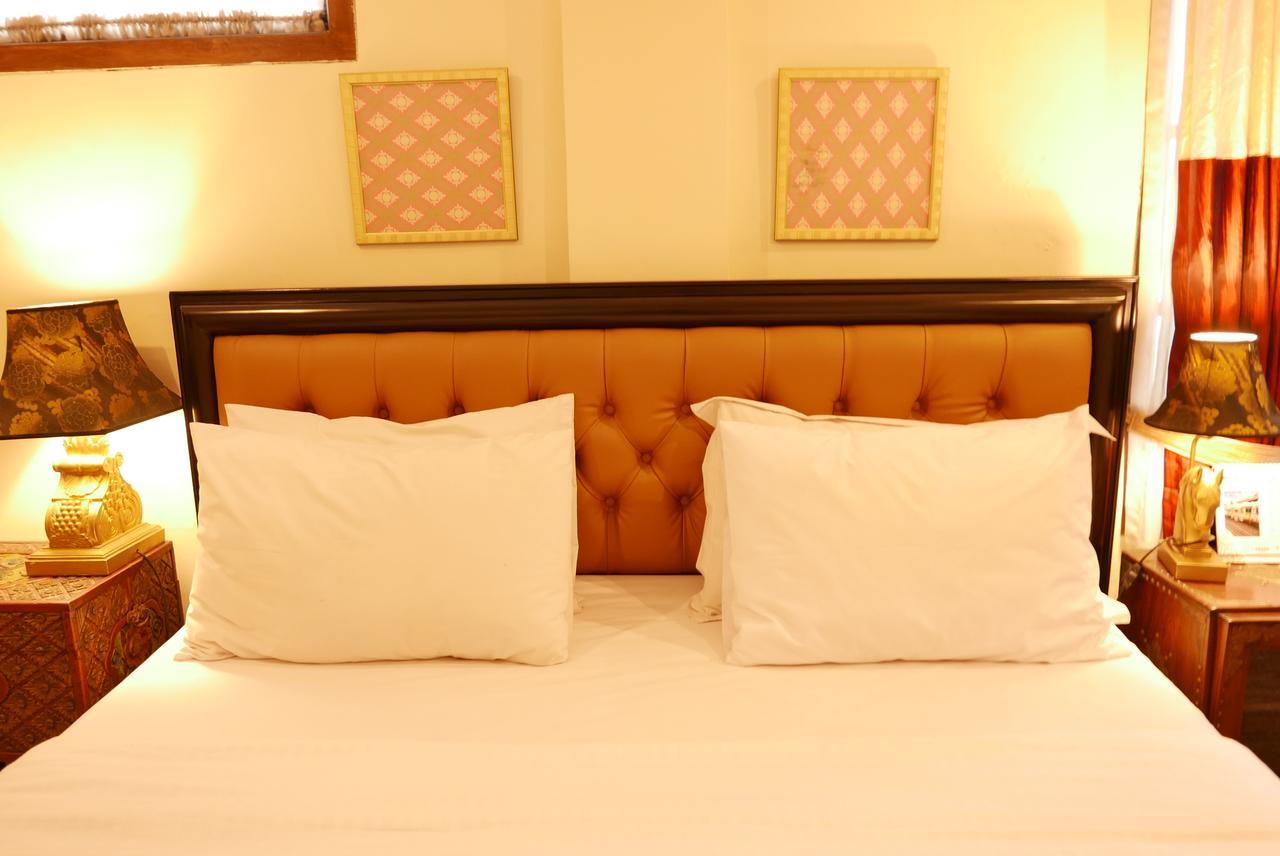 Ciwulan 36 Guest House Bandung Exterior foto