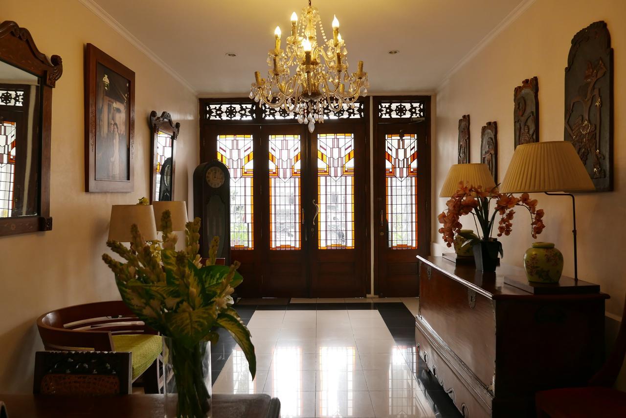 Ciwulan 36 Guest House Bandung Exterior foto